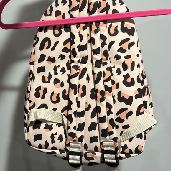 LEOPARD PRINT BACKPACK - Picture 6 of 8